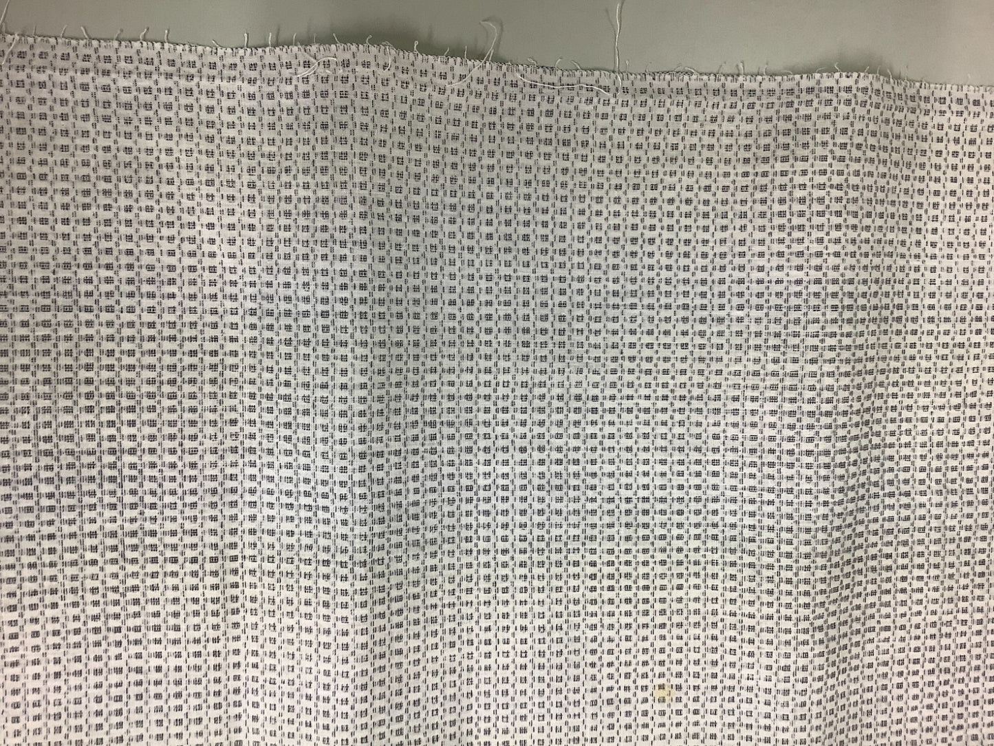 43961