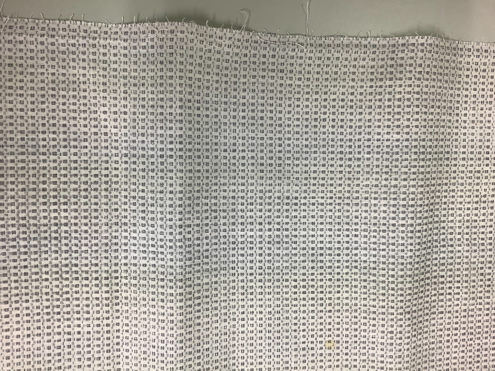 43961