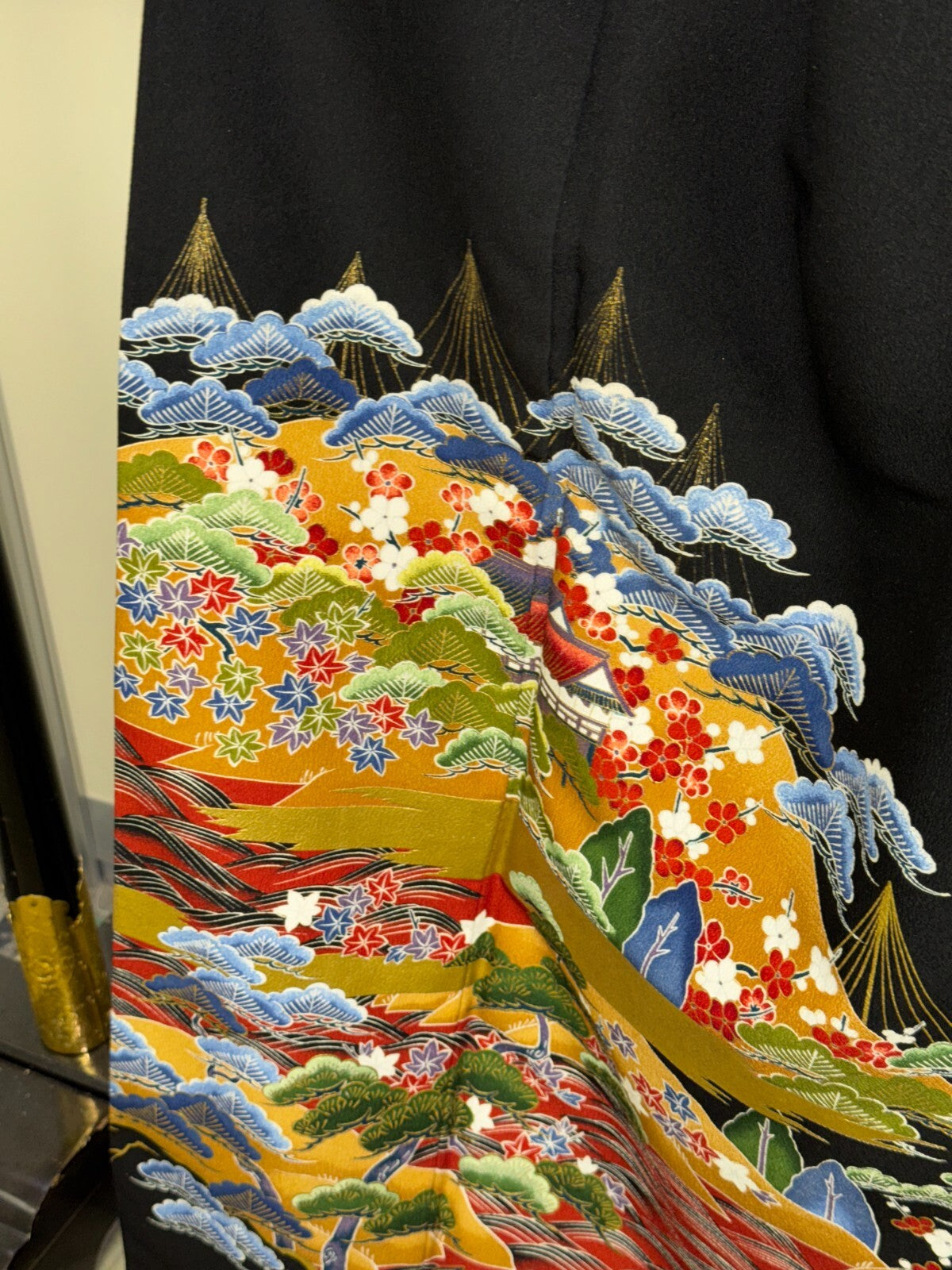42663