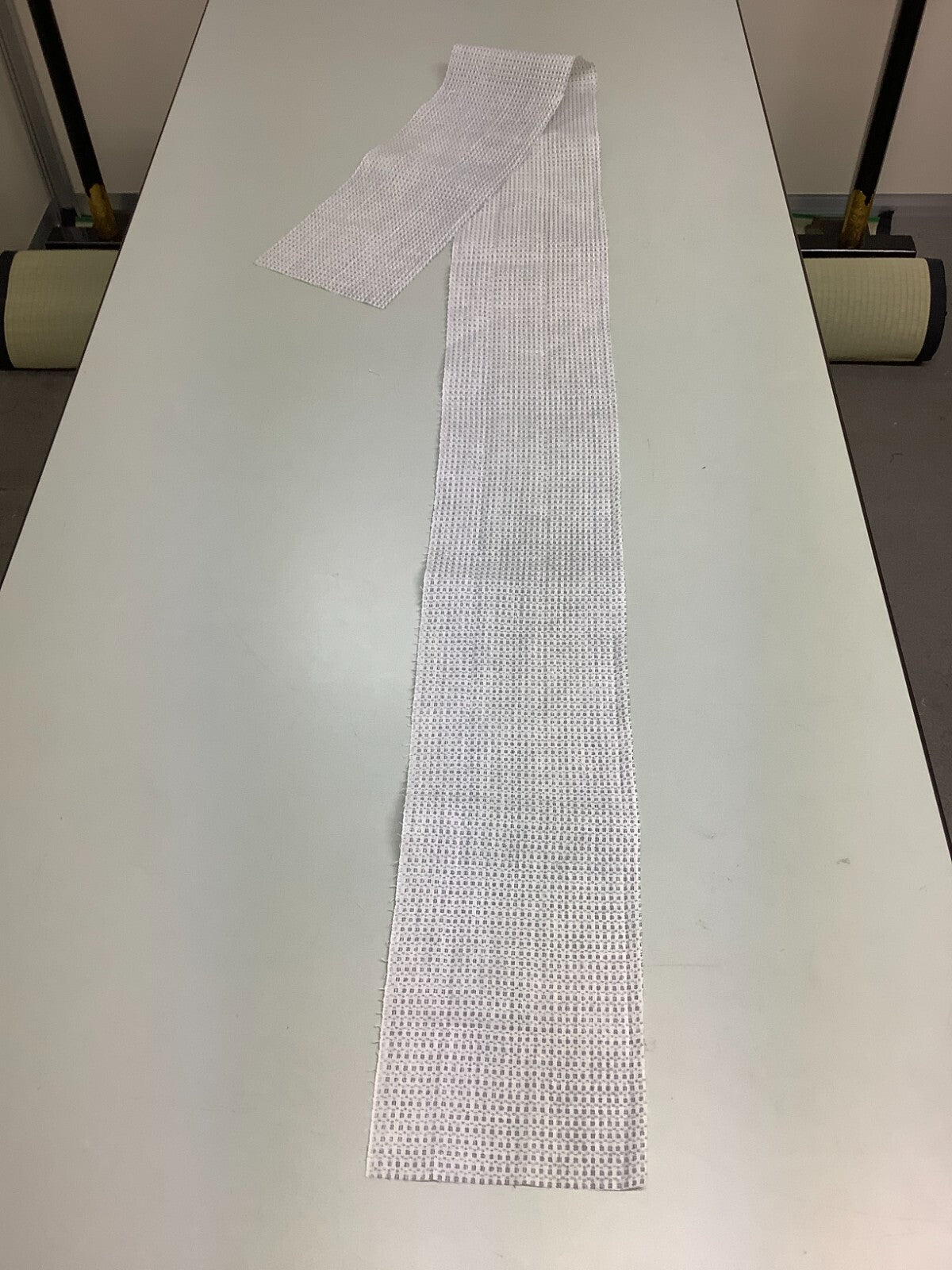 43959