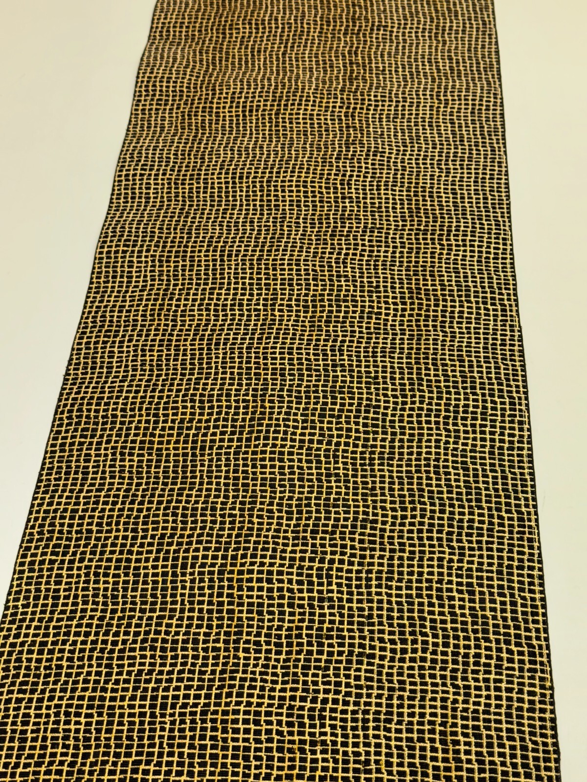 37010