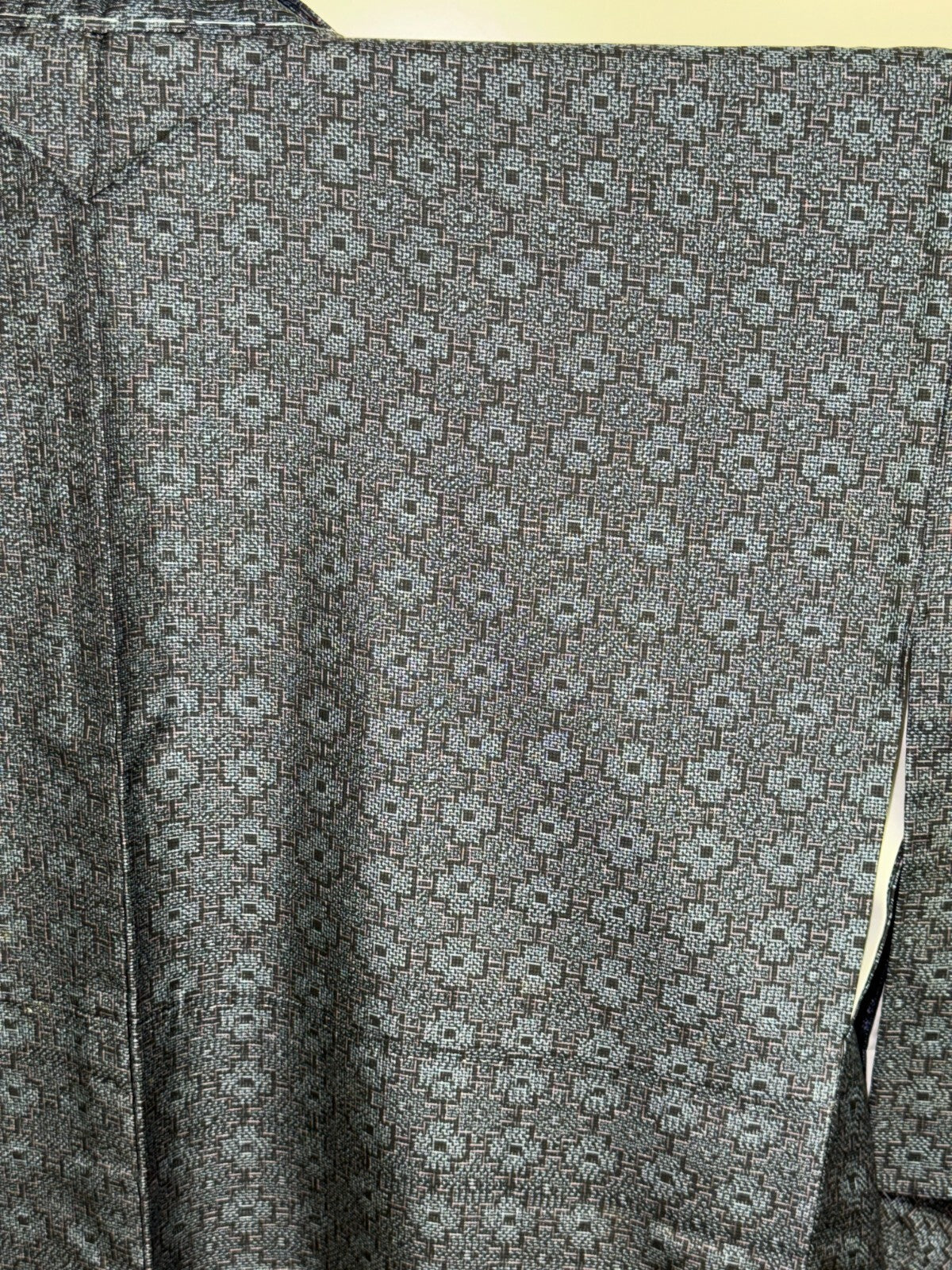 43981
